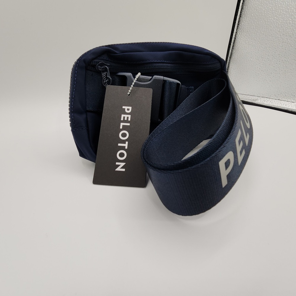 Lululemon x Peloton Everywhere Belt Bag 1L True Navy Adjustable Strap NEW w/ Tag - Picture 6 of 15